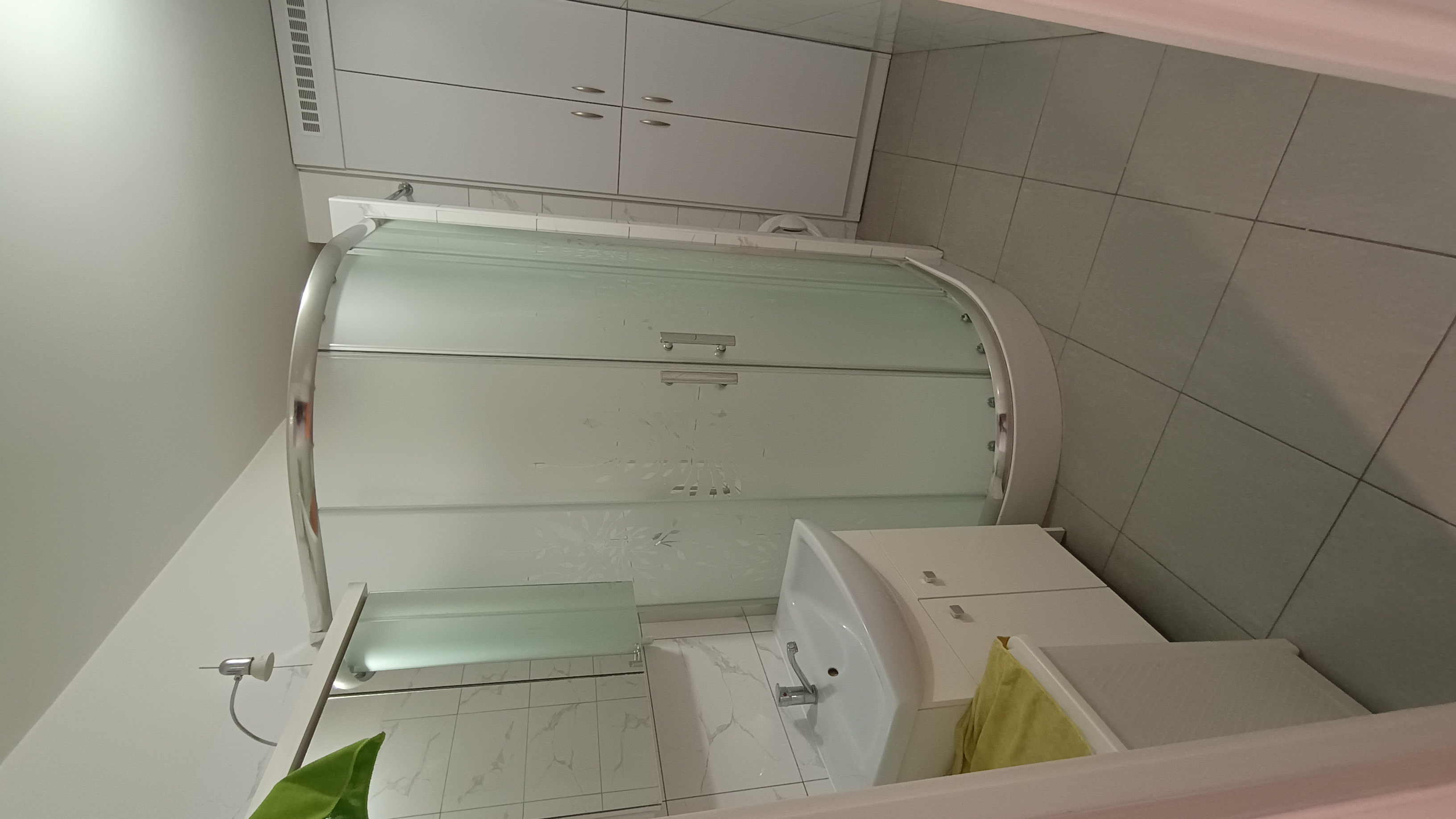 Przestronne mieszkanie w centrum z ogrodzonym parkingiem